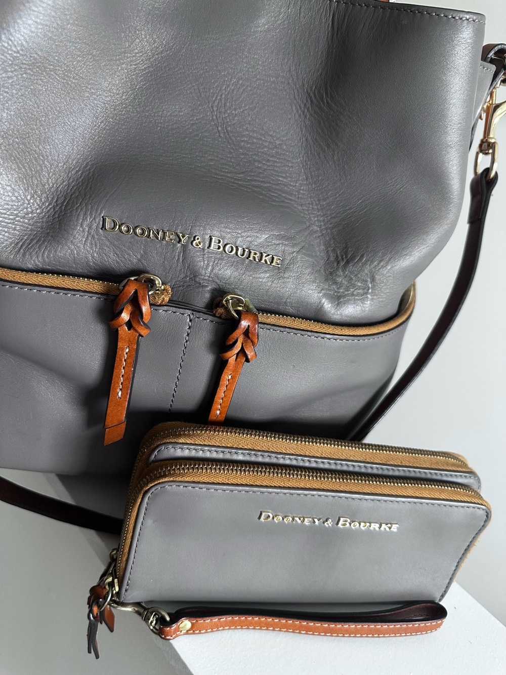 Dooney & Bourke Smooth Leather Large Dawson Bag and Wallet Set - Picture 3 of 15